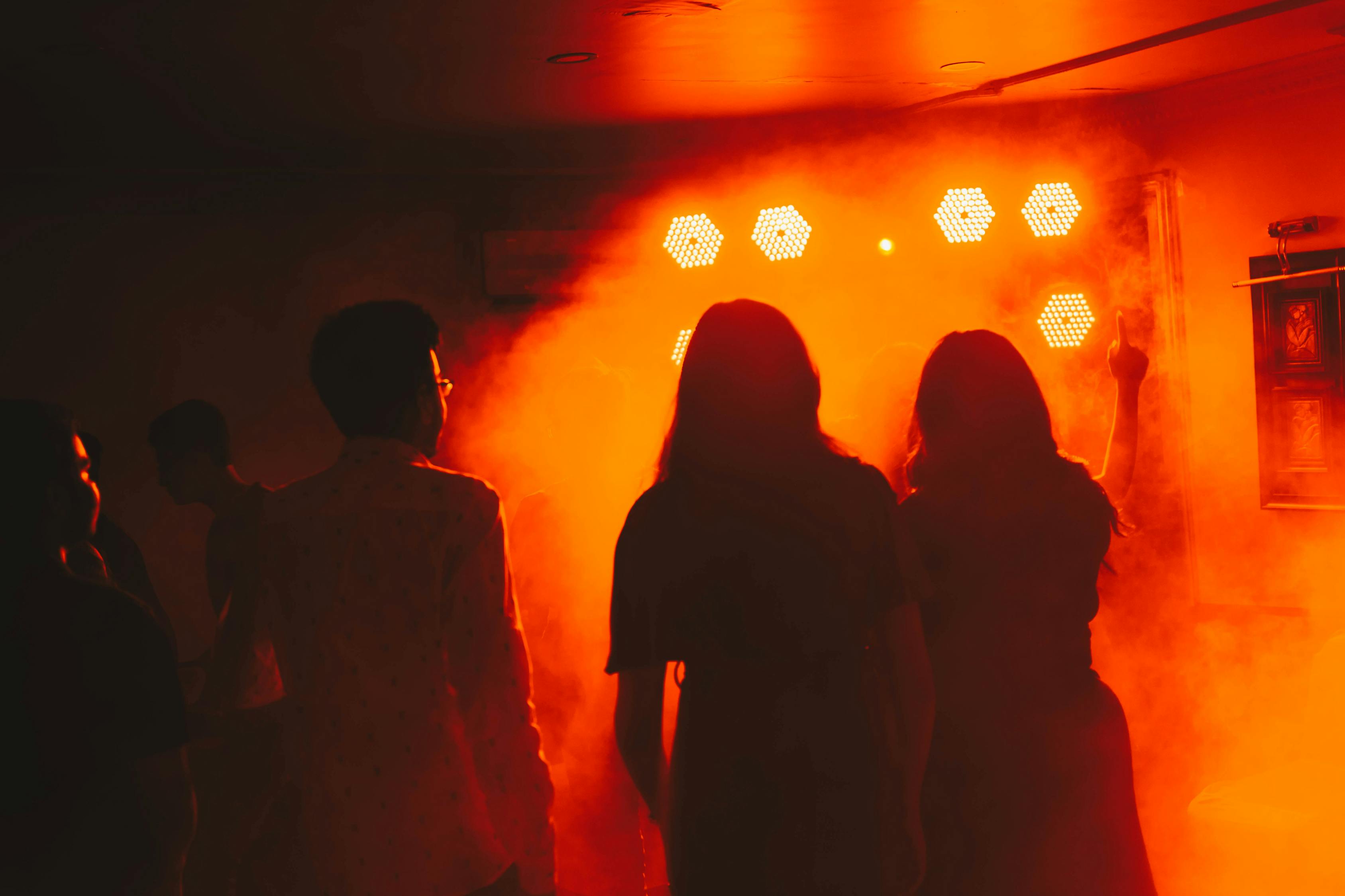 荞麦疯长最新电影引领情感潮流,触动人心