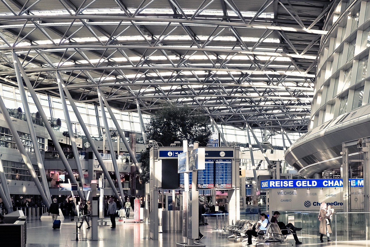 东方航空关于台风影响下的最新航班通知